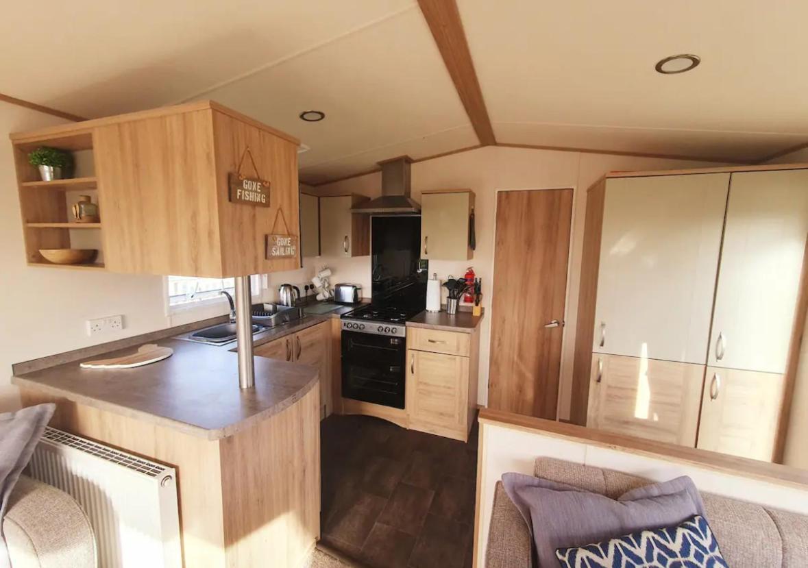 15 Kestrel Close Hot Tub Retreat 태터셜 외부 사진