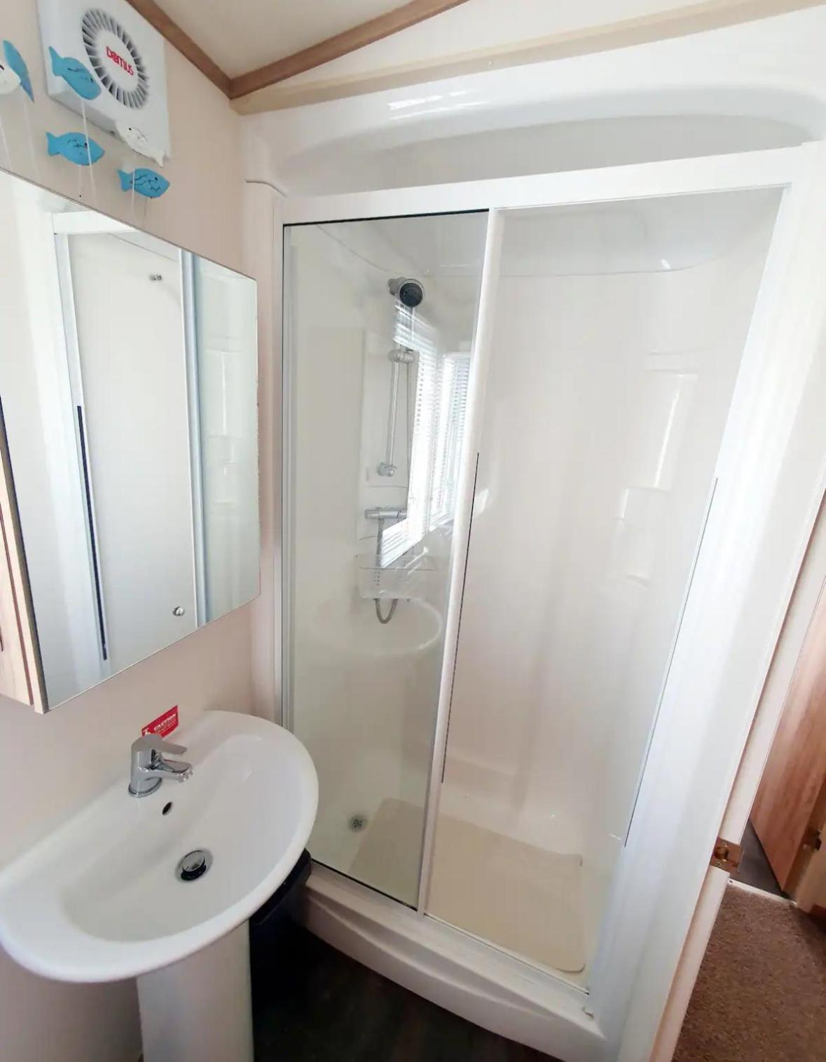 15 Kestrel Close Hot Tub Retreat 태터셜 외부 사진